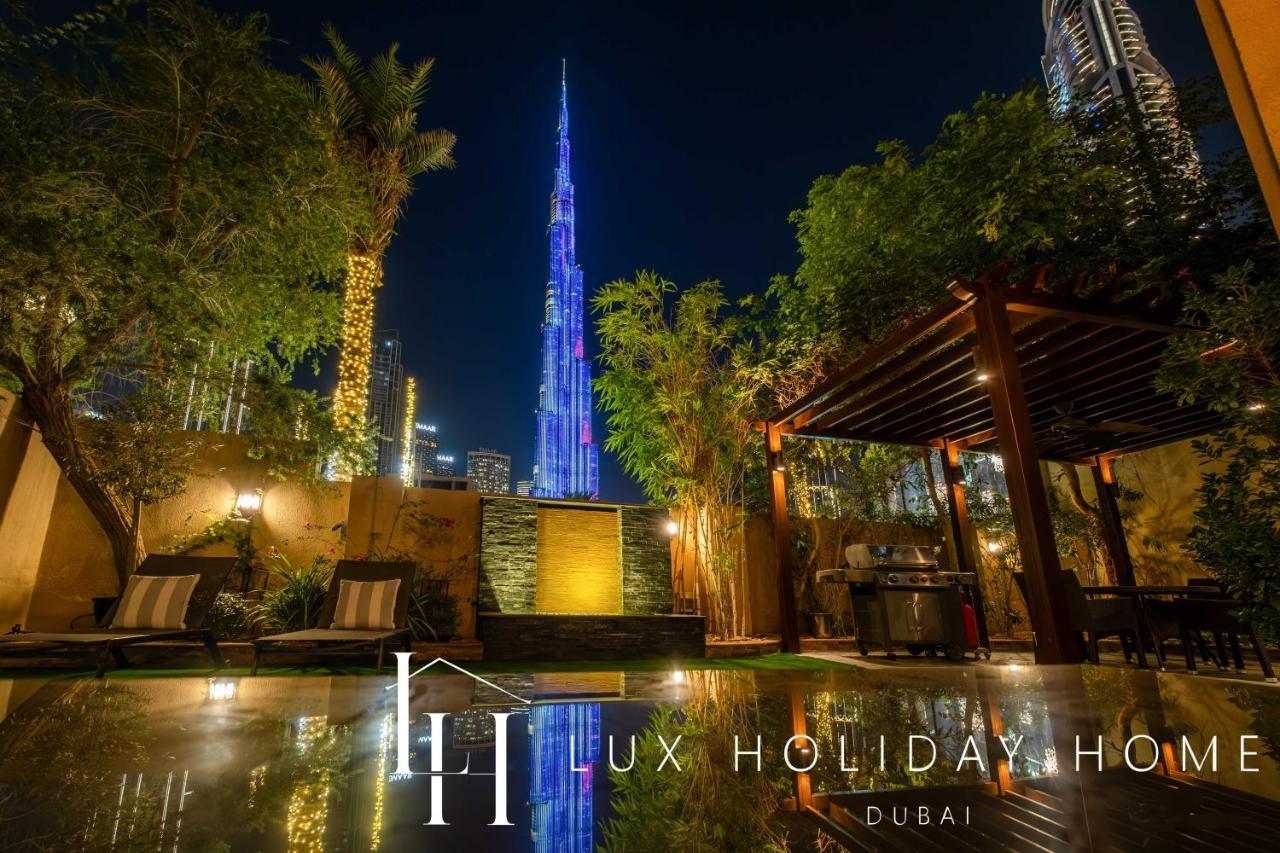 Lux The Burj Khalifa View Garden Apartment *